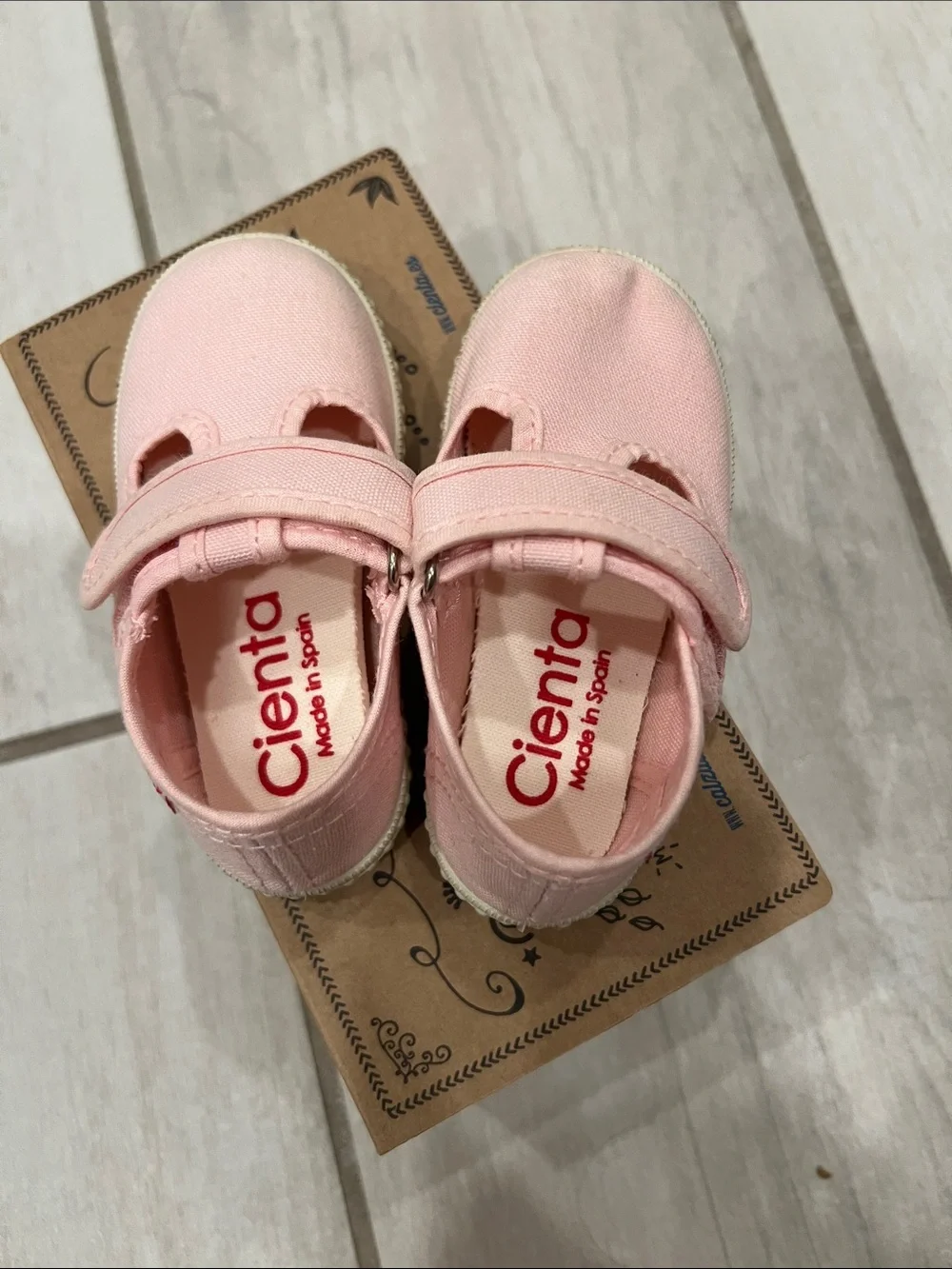 Cienta Light Pink Canvas Mary Jane with Hook-and-Loop Strap